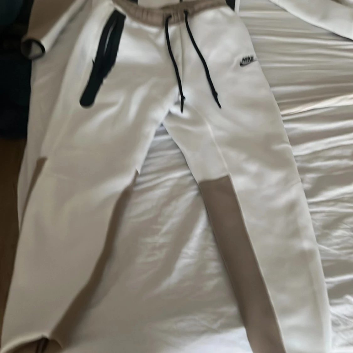  Vit beige nike tech nya modellen - 90