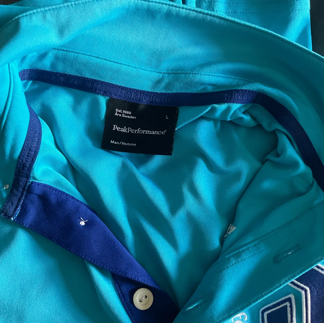 Turkos pikétröja från Peak Performance - 1