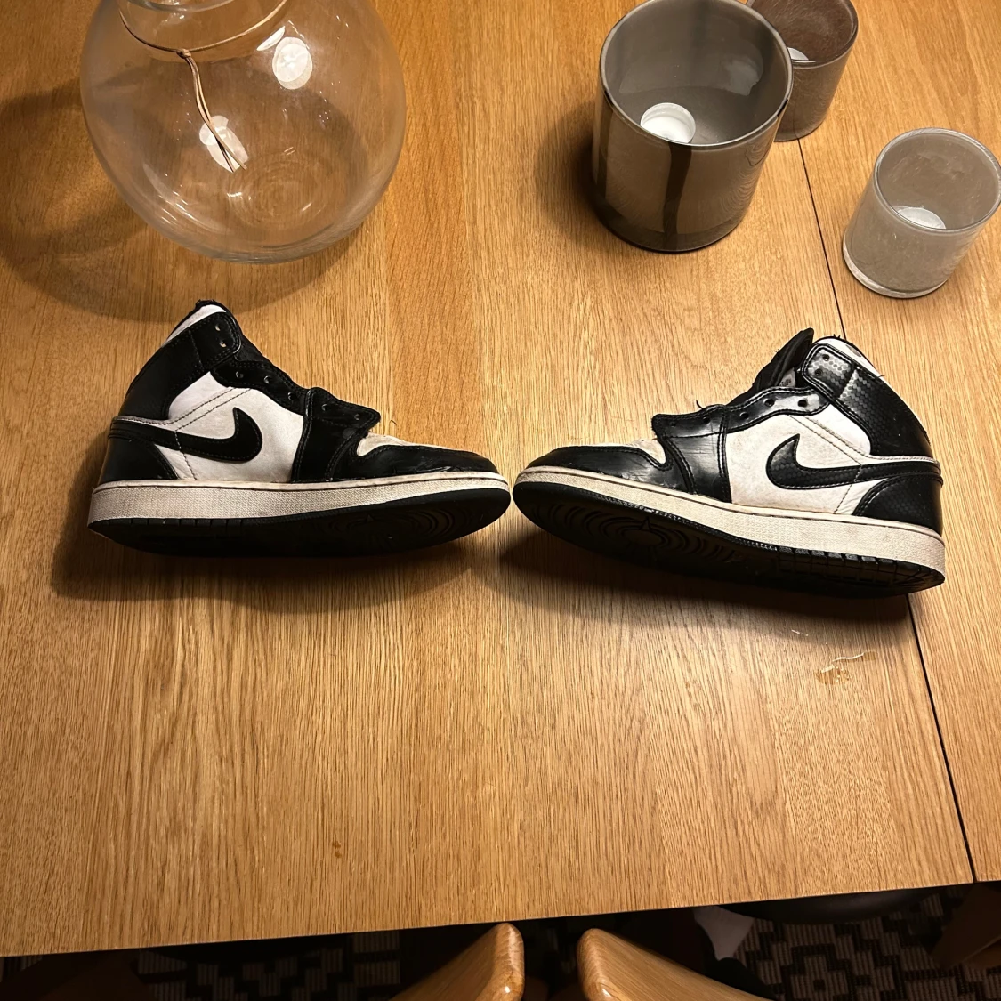 Svartvita Nike Air Jordans - 3