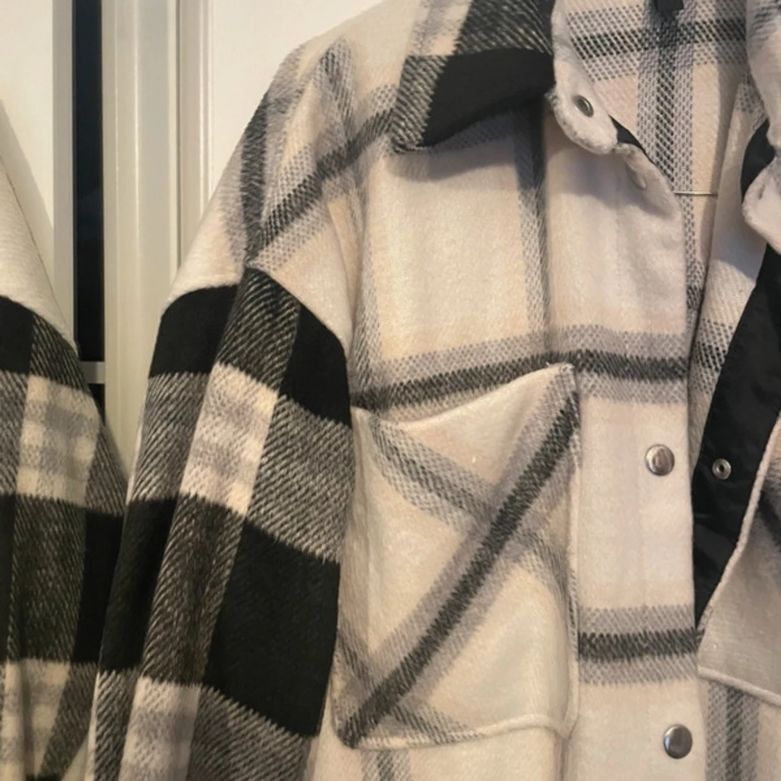 Rutig overshirt från H&M - 4