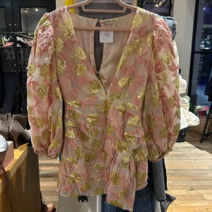 Sommarklänning - Jättefin somrig klänning från For Love & Lemons! Nypris ca: 2700kr