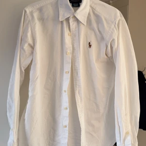 Ralph Lauren Skjorta - Snygg raffe skjorta i riktigt fint skick🙌🏼Passar S