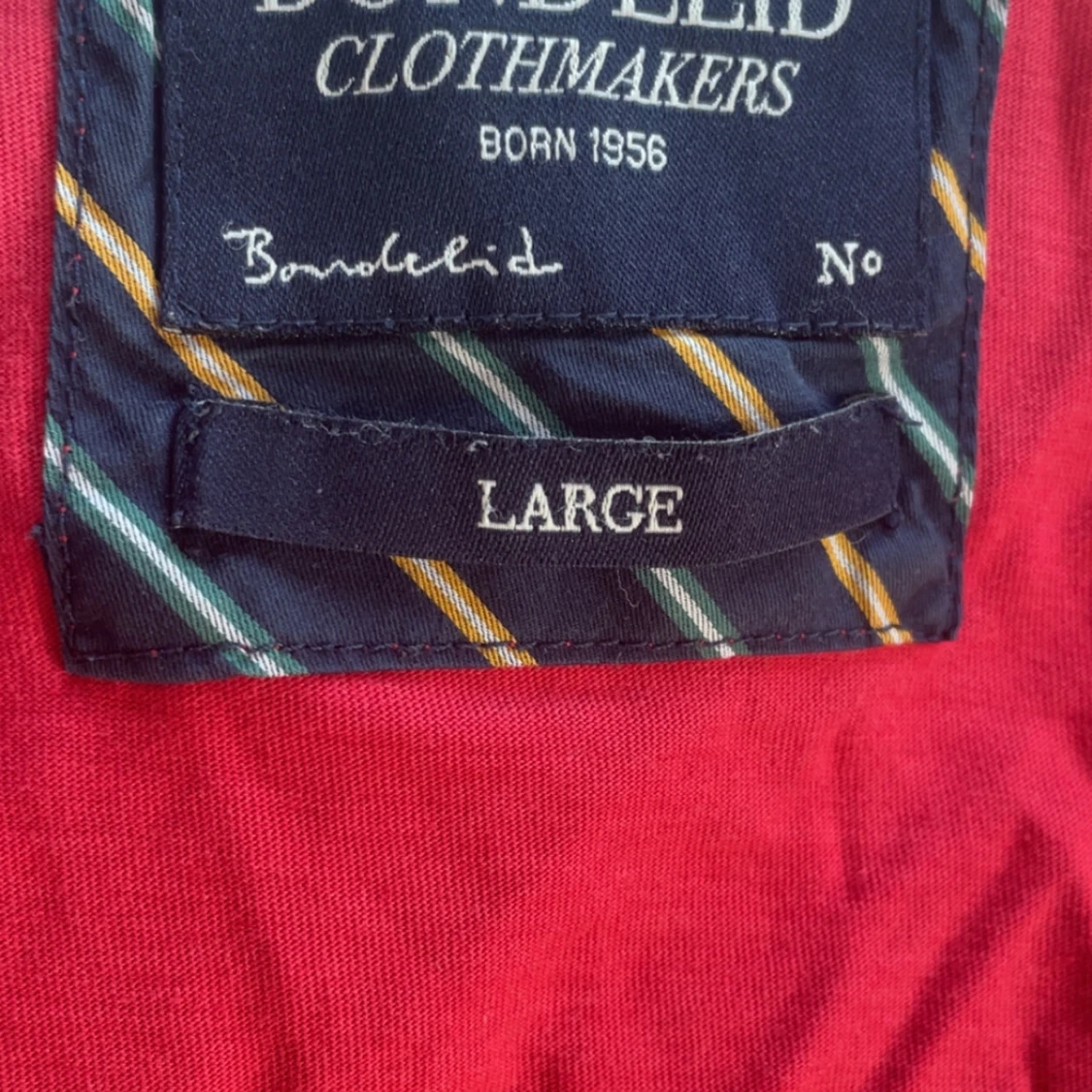 Röd t-shirt från Bonobeld - 1