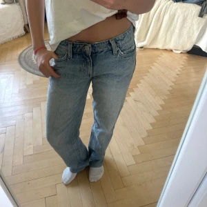 Lowwaist baggy jeans - Super snygga baggy lowwaist jeans från weekday! 