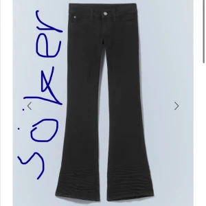SÖKER!! - Söker Cheap Monday bootcut jeans i storlek 27/30 eller 27/32! Hör av er om ni vill sälja💖