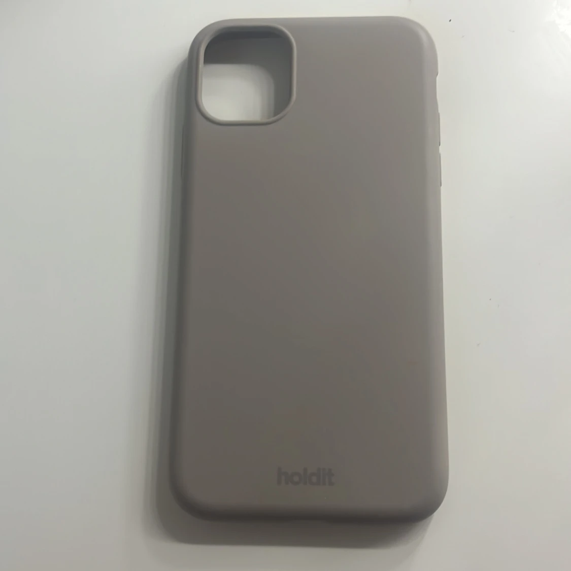 Beige/brunt mobilskal från Holdit