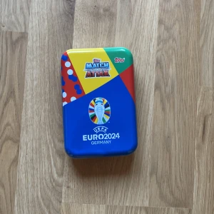 Fotbollskort - Jag vet inget om fotbollskort men om någon vill ha så köp