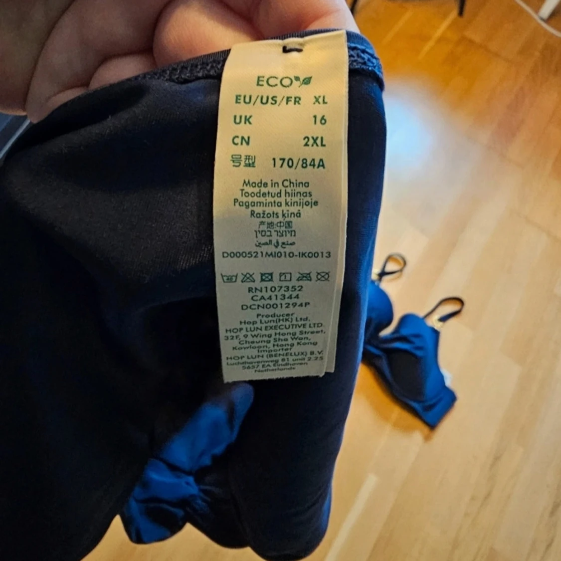 Mörkblå bikini med gulddetaljer XL - 2