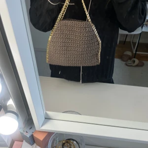 Stella McCartney liknade väska  - Jätte fin Stella McCartney liknande väska som jag har virkat själv🥰
