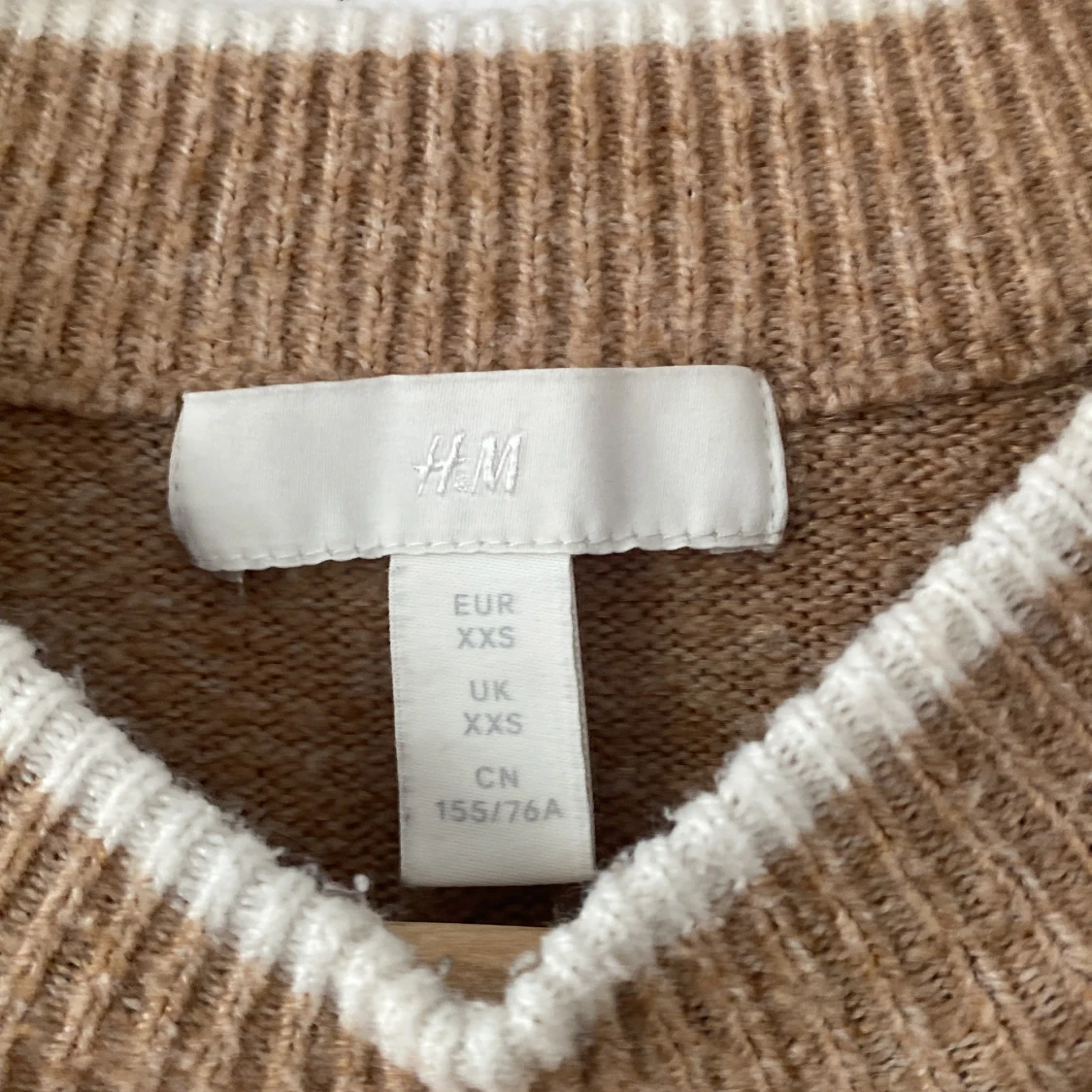 Beige stickad tröja från H&M - 2