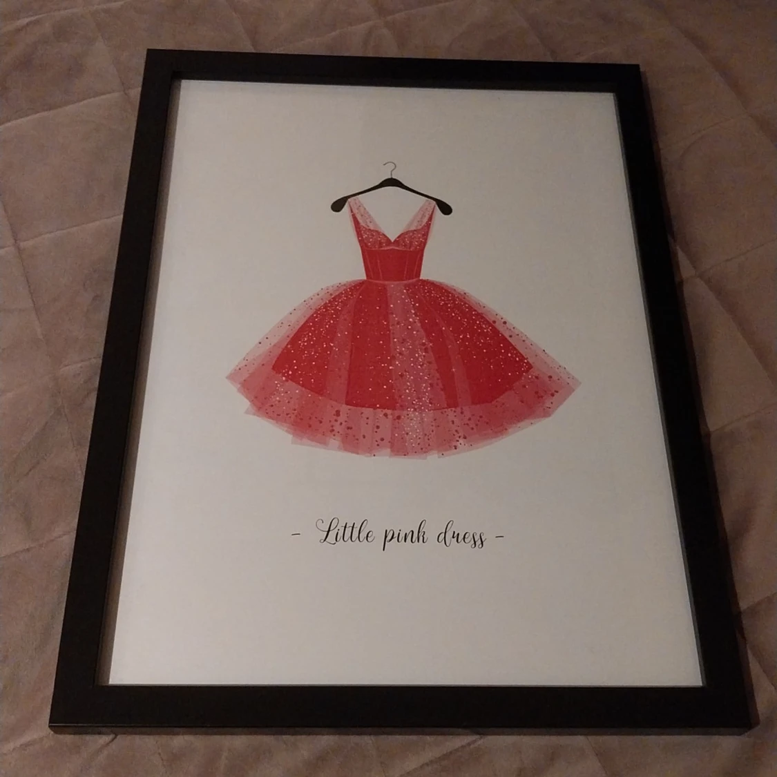 Glittrig rosa kortklänning