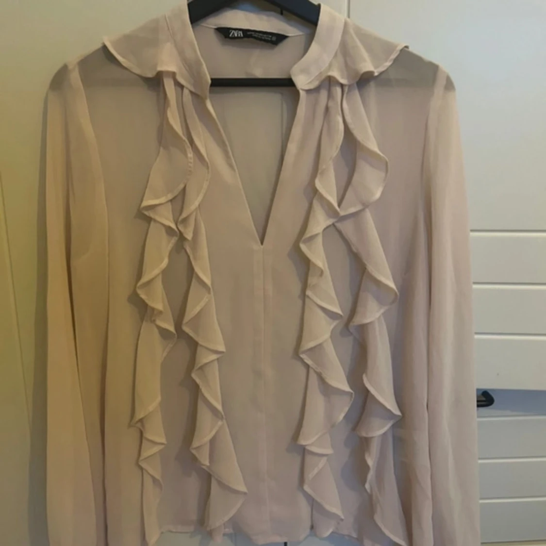 Söt långärmad rosa blus från Zara - 2