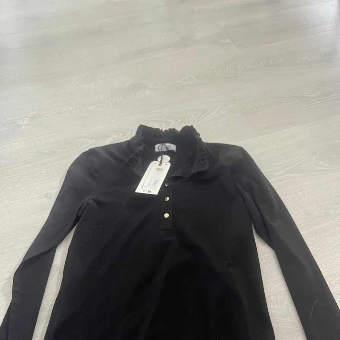 Svart långärmad topp från  Holly Whyte S - 1