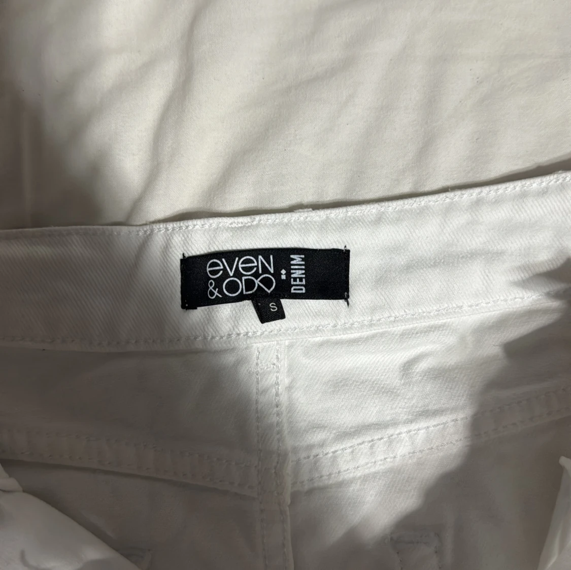 Vita jeansshorts från Even&Odd - 3