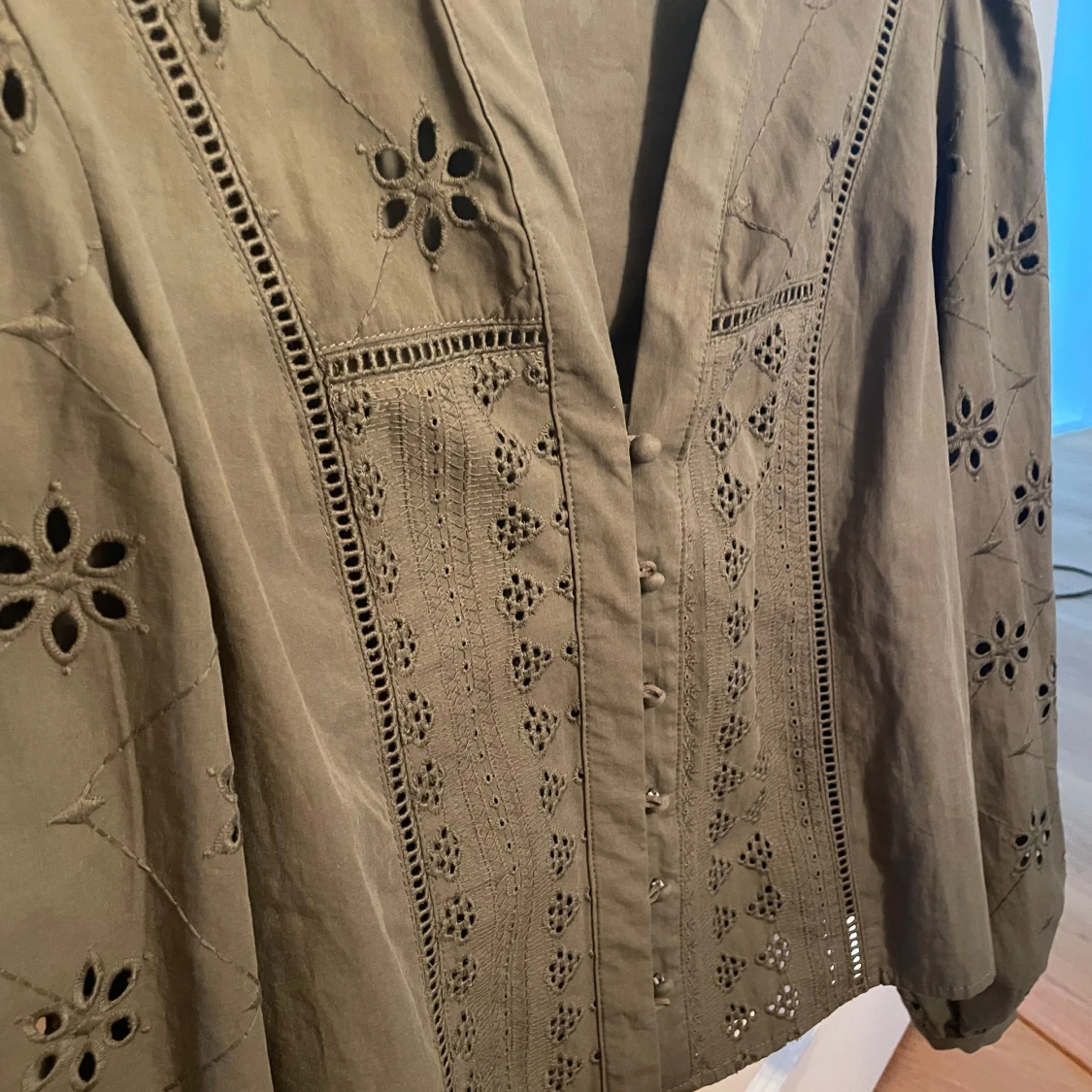 Grön blus från Zara - 1