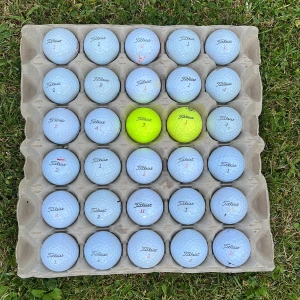 Titleist golfbollar pris kan diskuteras valfritt antal - Samling av Titleist golfbollar i olika modeller de är i A-B klass välj hur många du vill ha 10 för 120 eller 30 för 300 det finns tour soft, PRO v1 , trufeel och mer