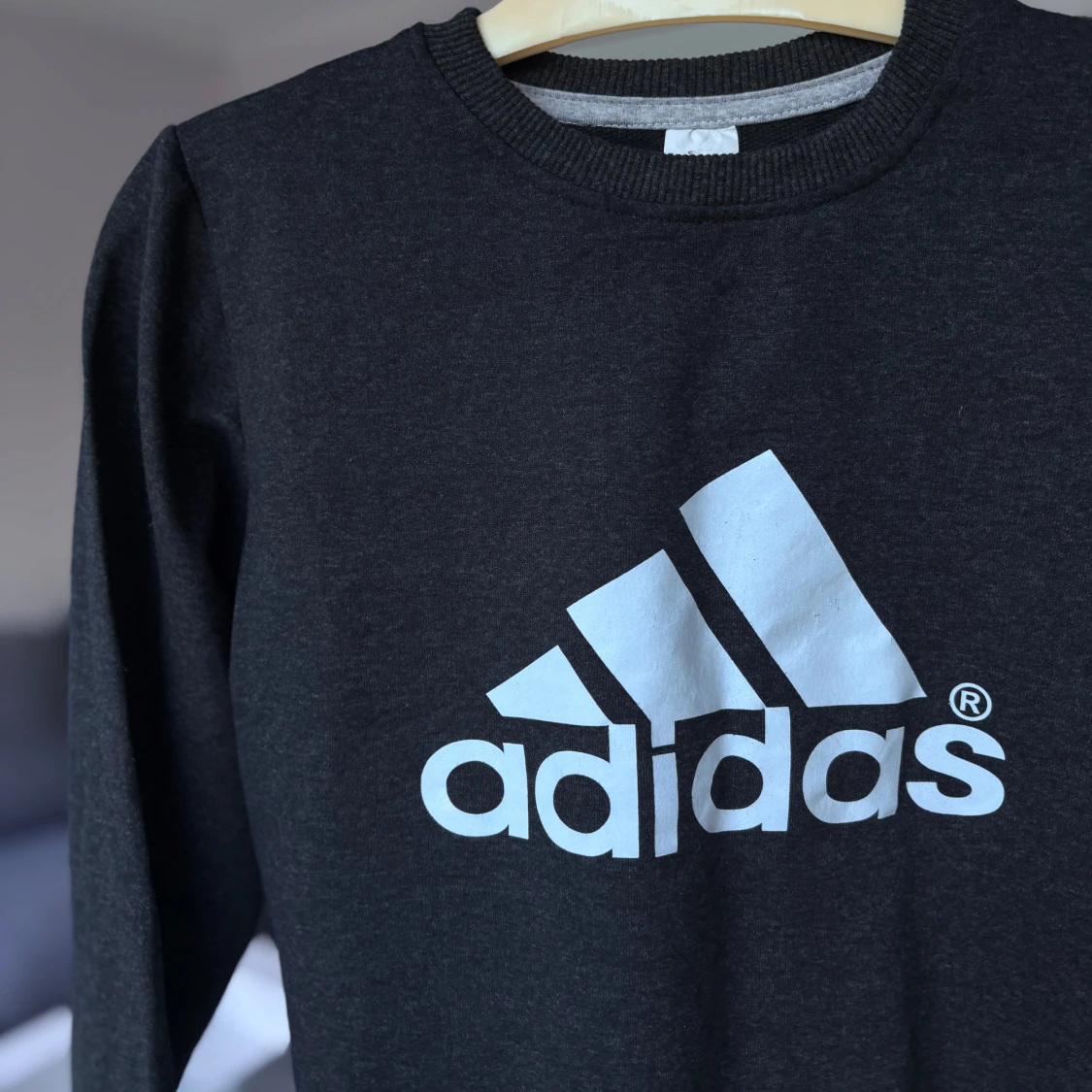 Svart sweatshirt  - 1