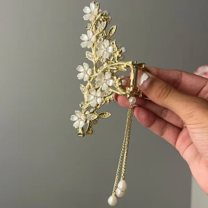 Fin hårklämma - Köpt utomlands men jättebra skick