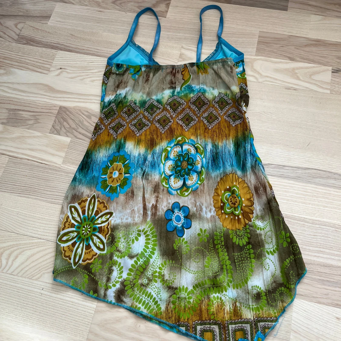 Färgglad linnetopp Sisters Point - 2