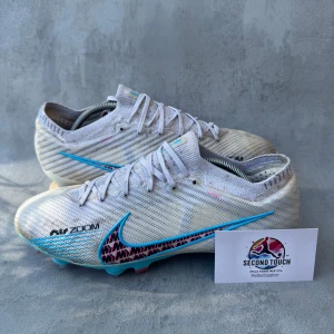 Nike mercurial - Nike Mercurial Zoom Vapor 15 Elite 📏 Storlek: 42,5 ✅ Skick: Bra skick, liten skada 