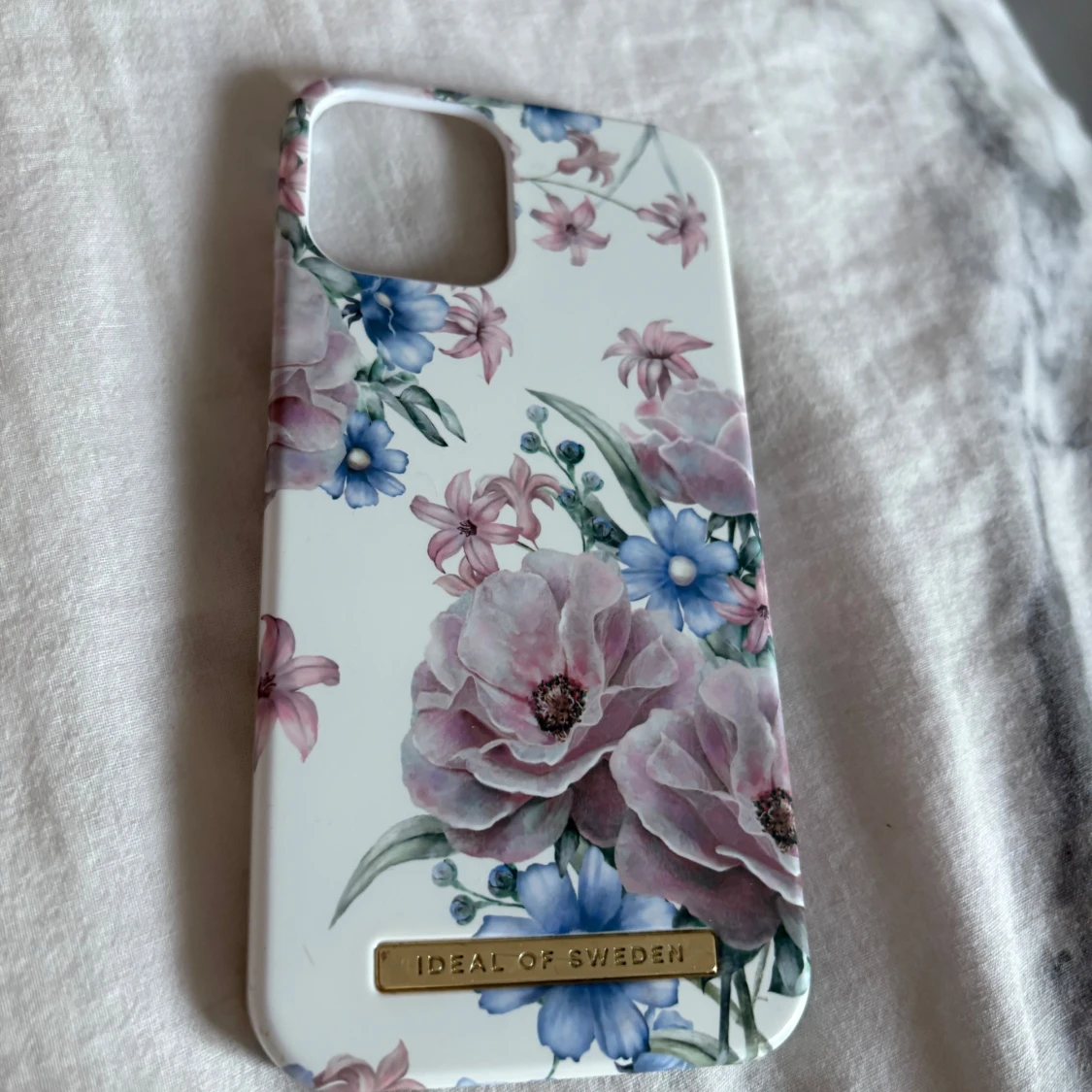 Mobilskal (iDeal of Sweden)