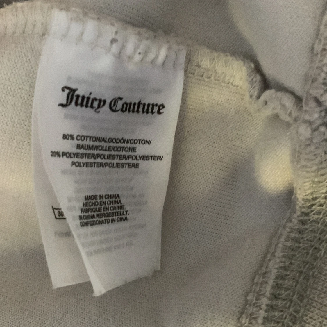Ljusgrå hoodie från Juicy Couture - 4