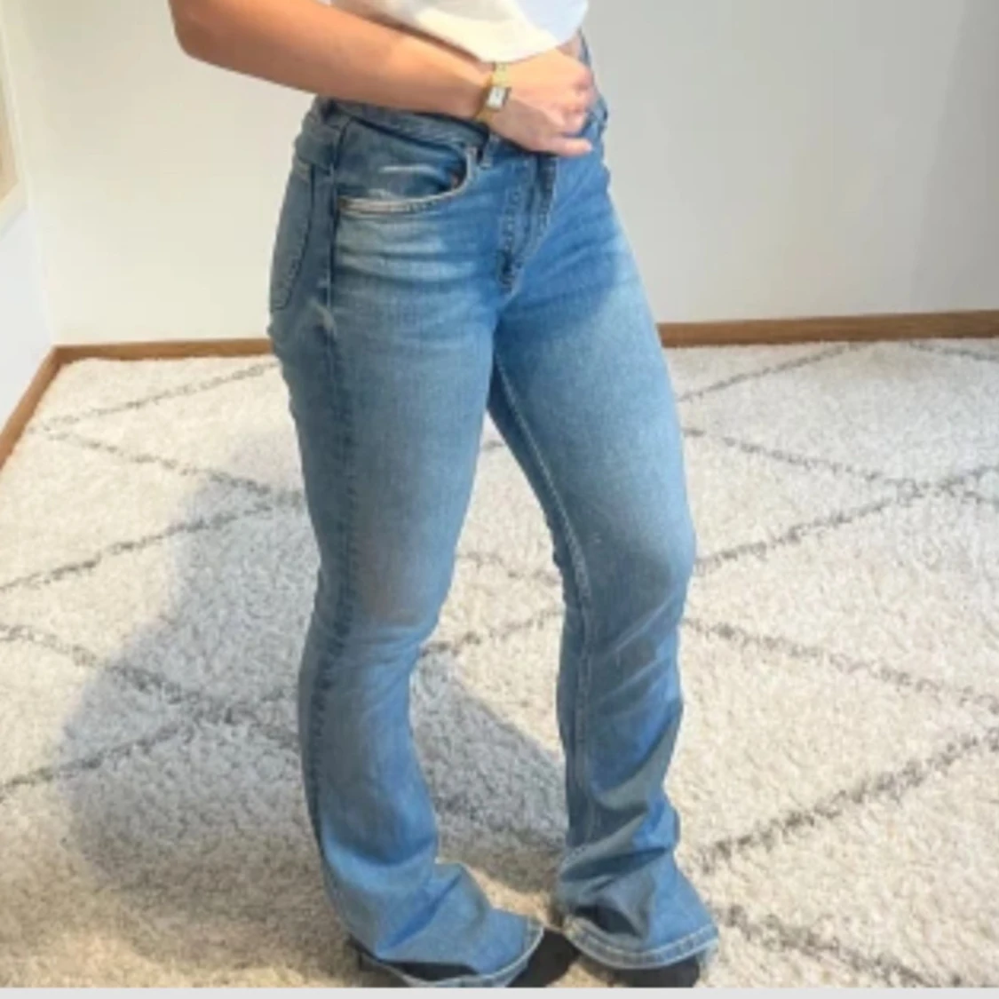 Blå bootcut jeans från Zara, strl 34 - 1