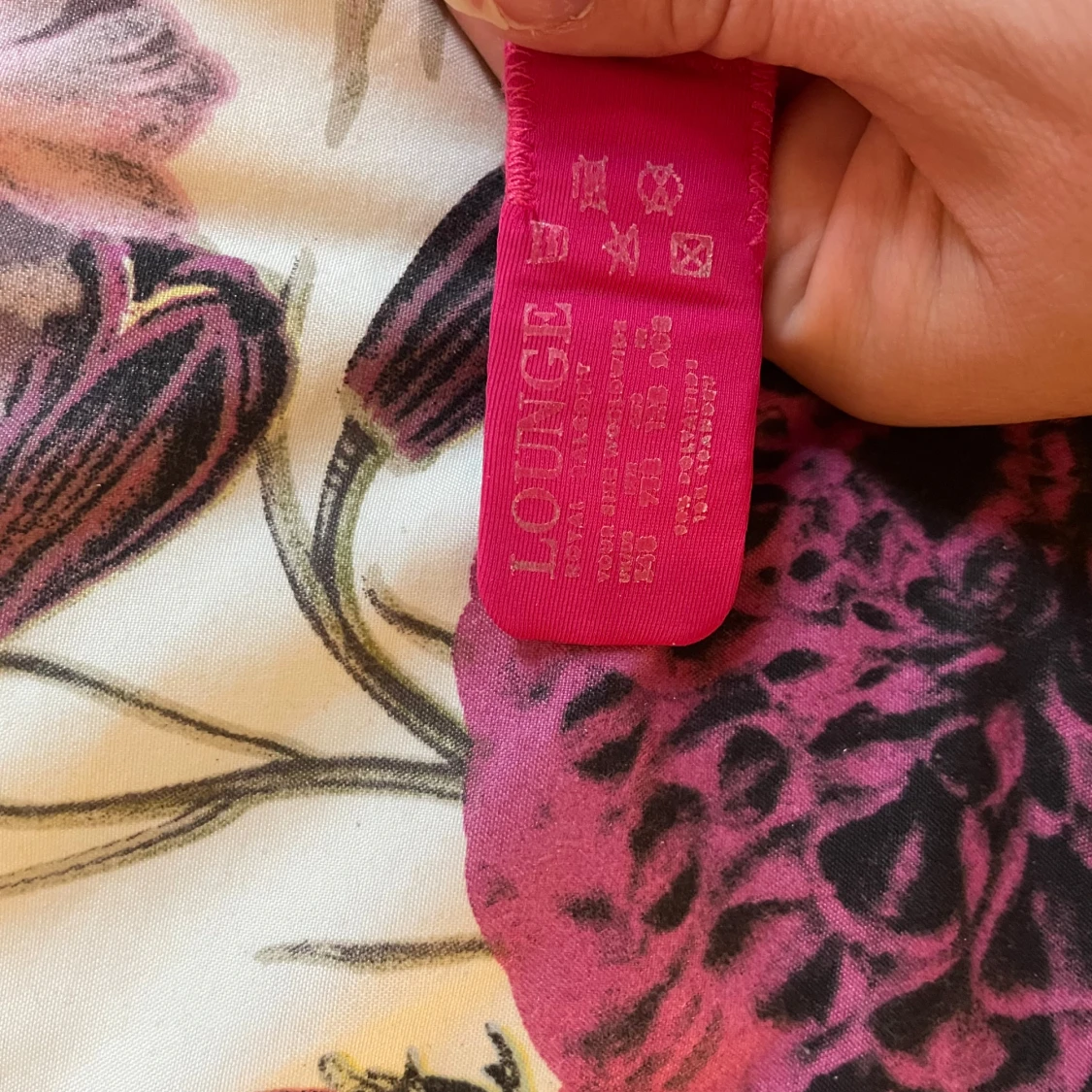 Rosa spetsbh från Lounge - 1