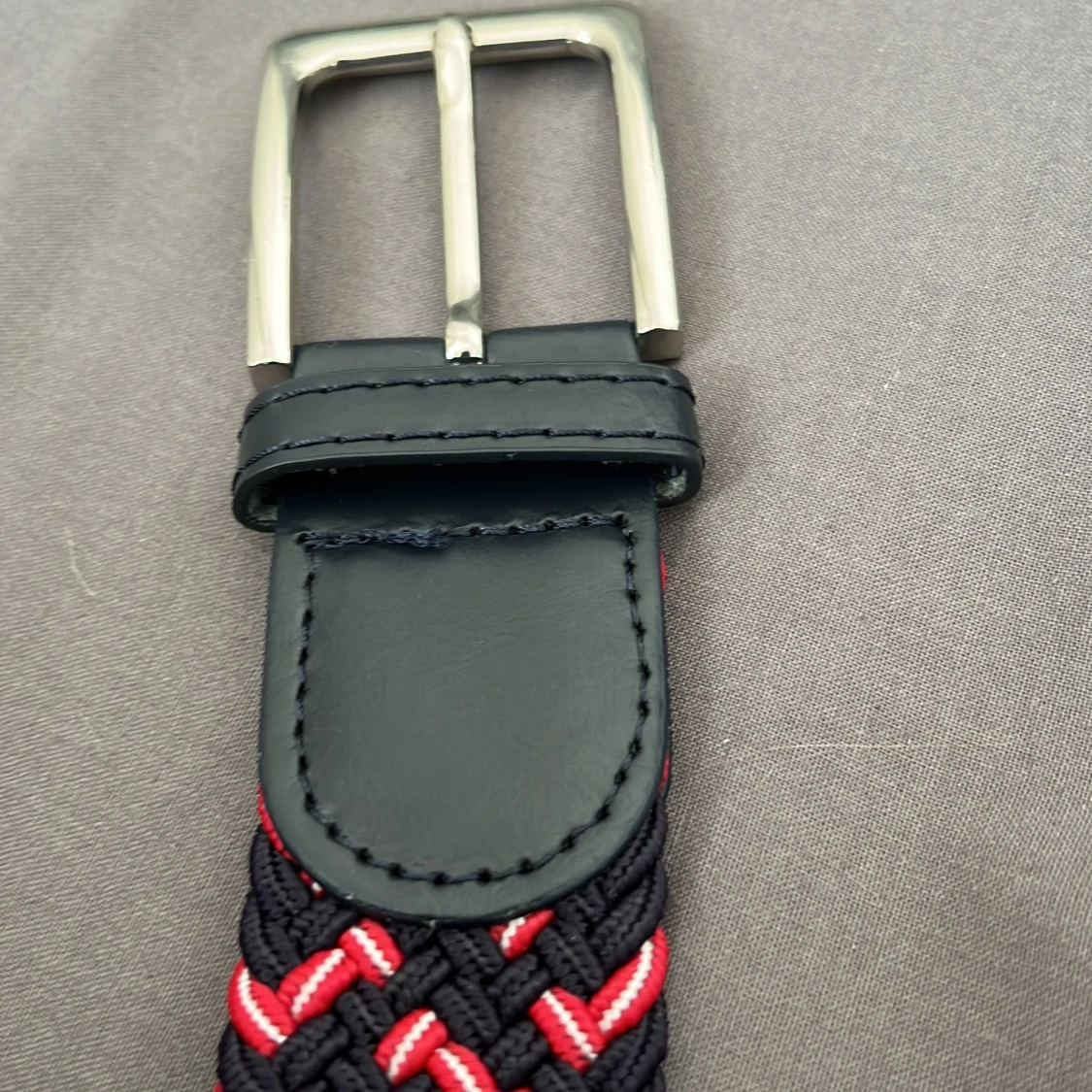 Svart och röd flätad bälte  - 2