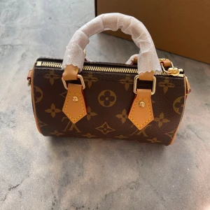 Lv speedy nano väska - Helt ny i obruten förpackning har inget kvitto! Först till kvarn!