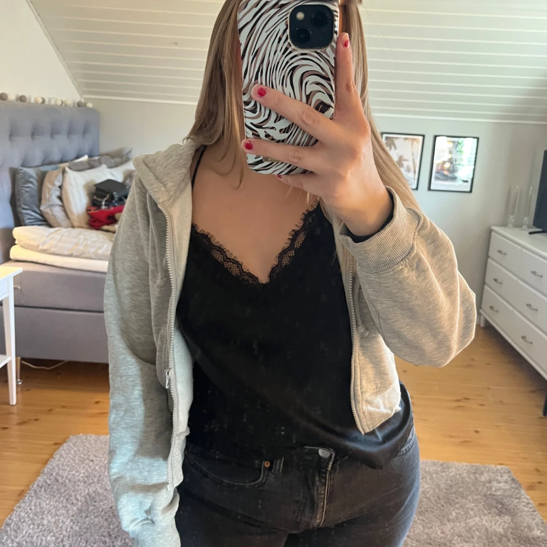 Grå zip up hoodie - 1