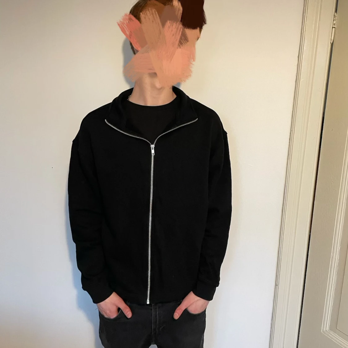 Svart zip-up sweatshirt från 157