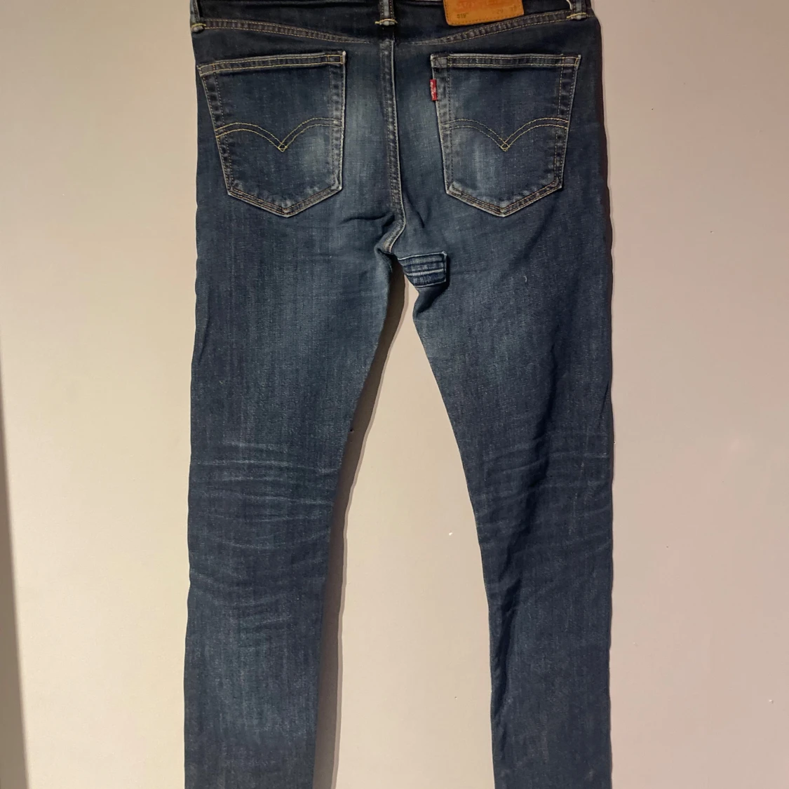Blå jeansbyxor från Levis - 1