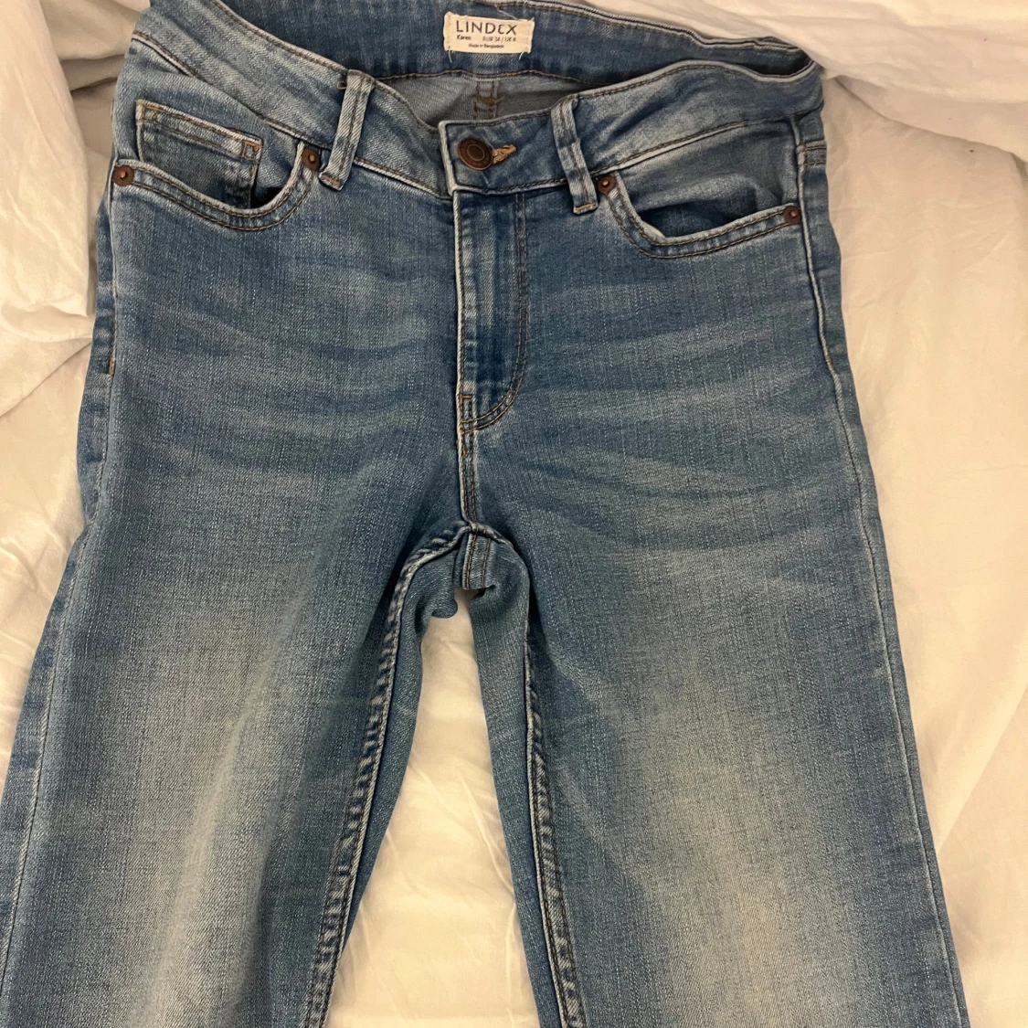 Blå jeans från Lindex, storlek 34 - 3