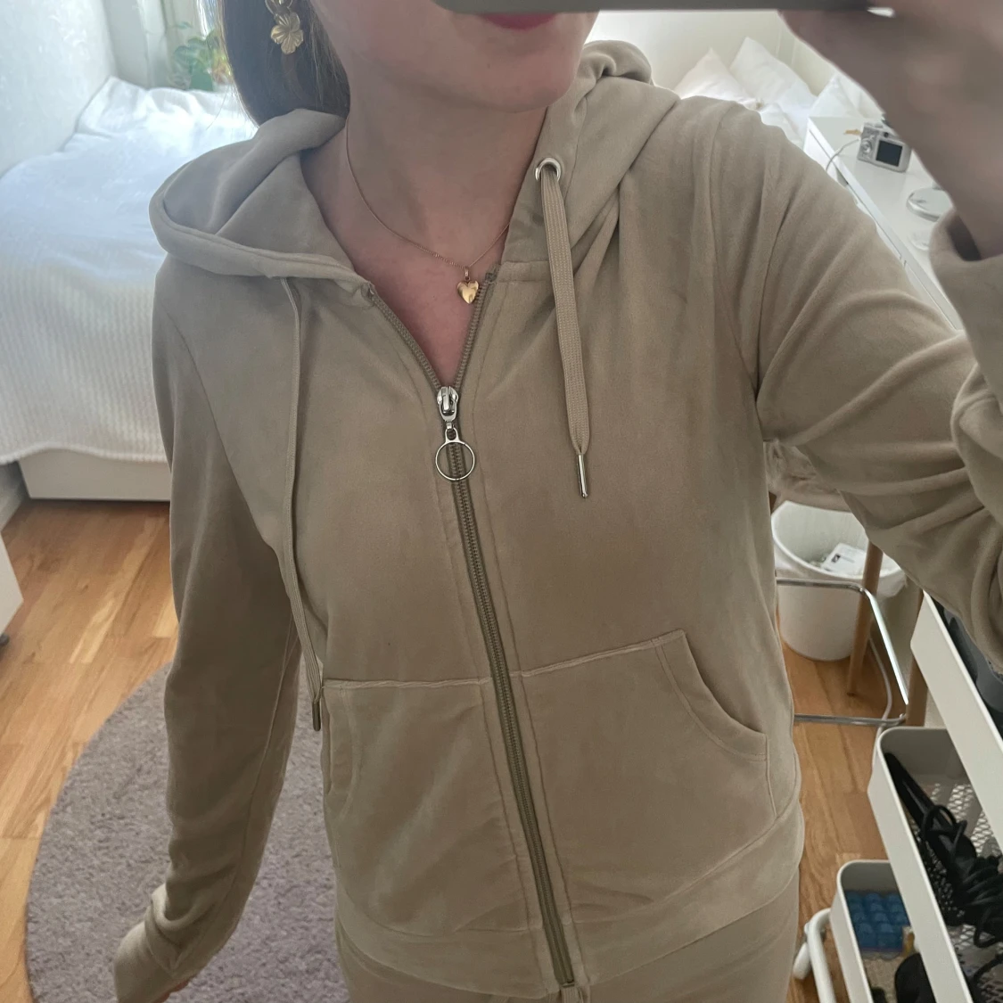 Mjukisset - Ginatricot - 1