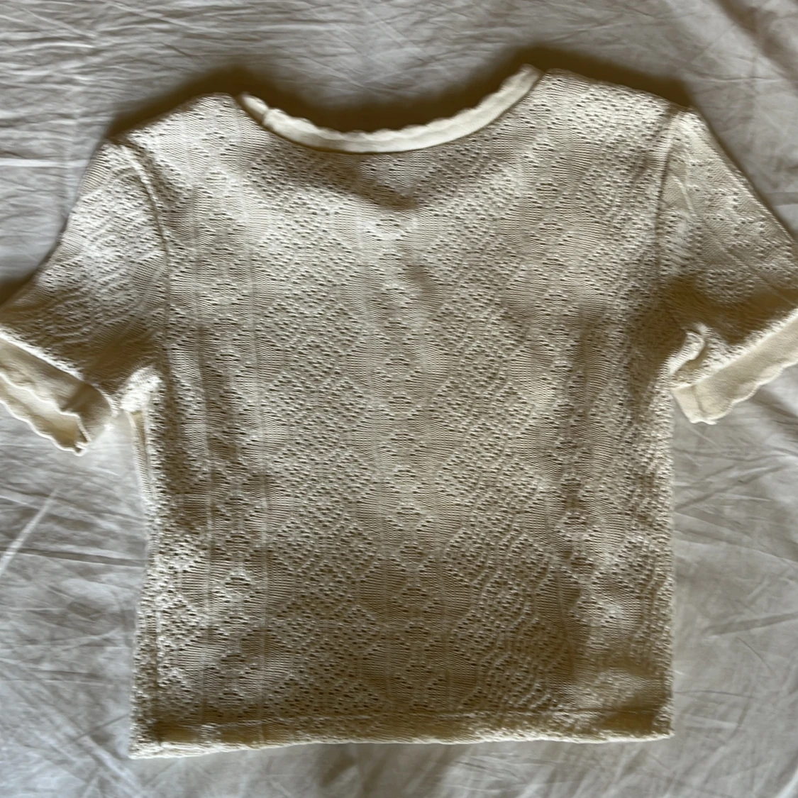 Vit stickad croppad topp från Zara - 2