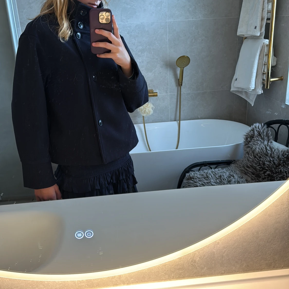 Svart rock från Gina Tricot XS