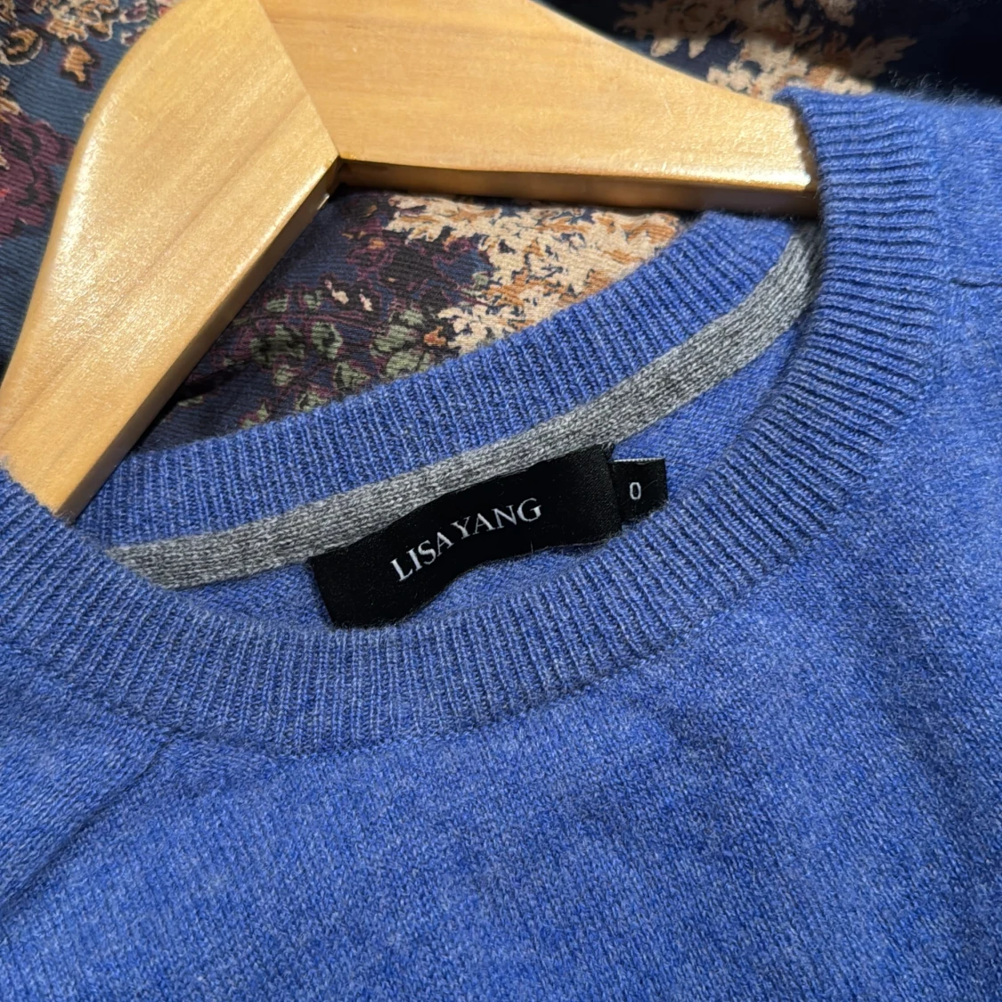 Lisa yang t shirt  - 90