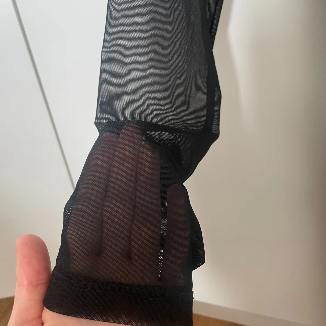 Svart oneshoulder kortklänning - 2