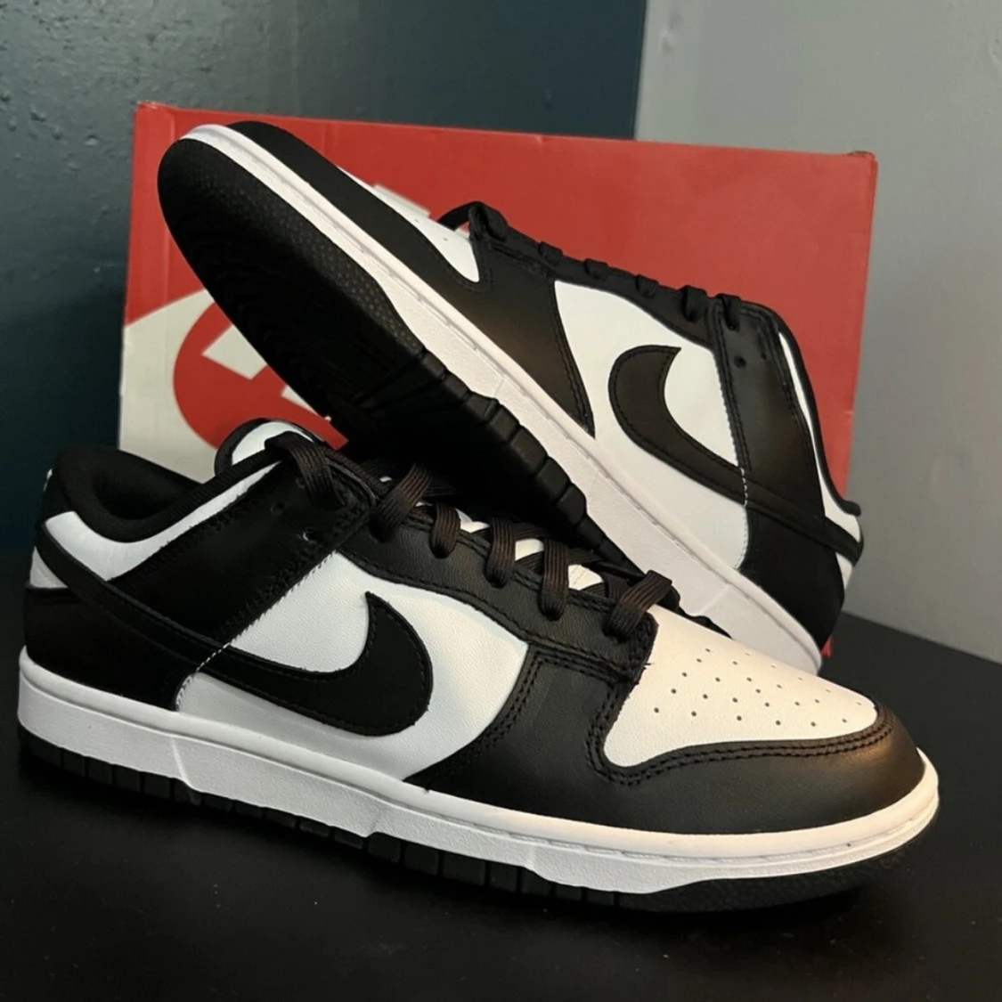 Nike Dunk Low svart/vit sneakers