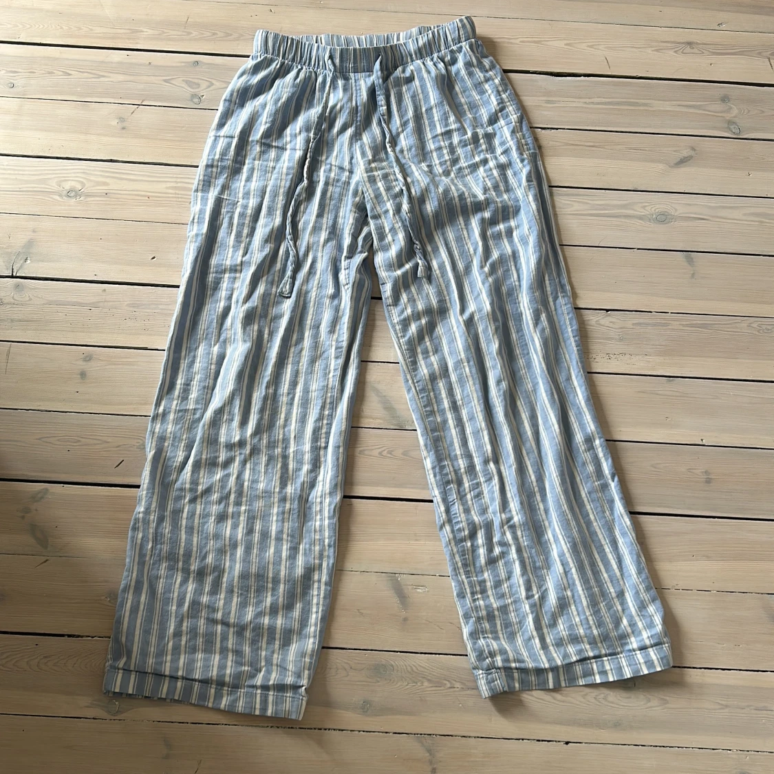 Randiga bomullsbyxor från H&M XS