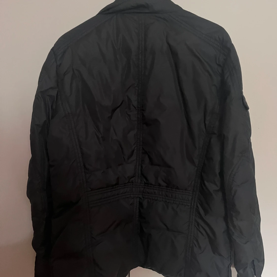 Svart dunjacka från Moncler - 1