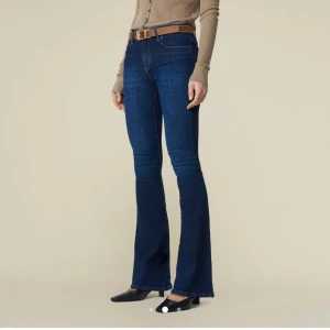Lois Jeans - Sparsamt använda jeans från märket Lois. Modell: Raval high rise flate, men skulle säga att de är lågmidjade