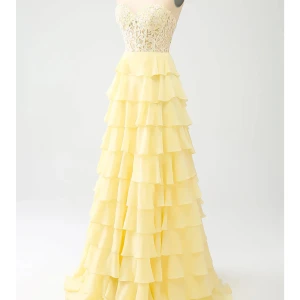 Balklänning  -  jätte fin balklänning. Aldrig använd ⭐️💗