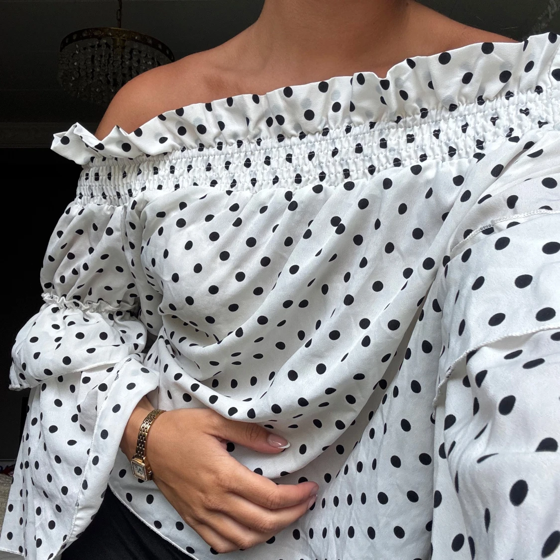 Prickig offshoulder blus