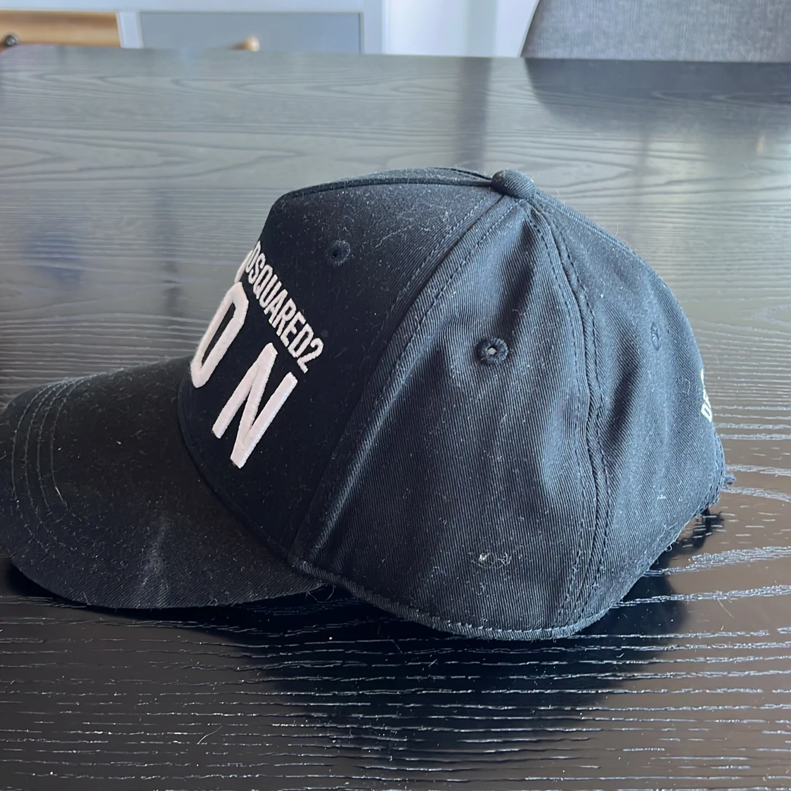 Svart keps från Dsquared2 - 4