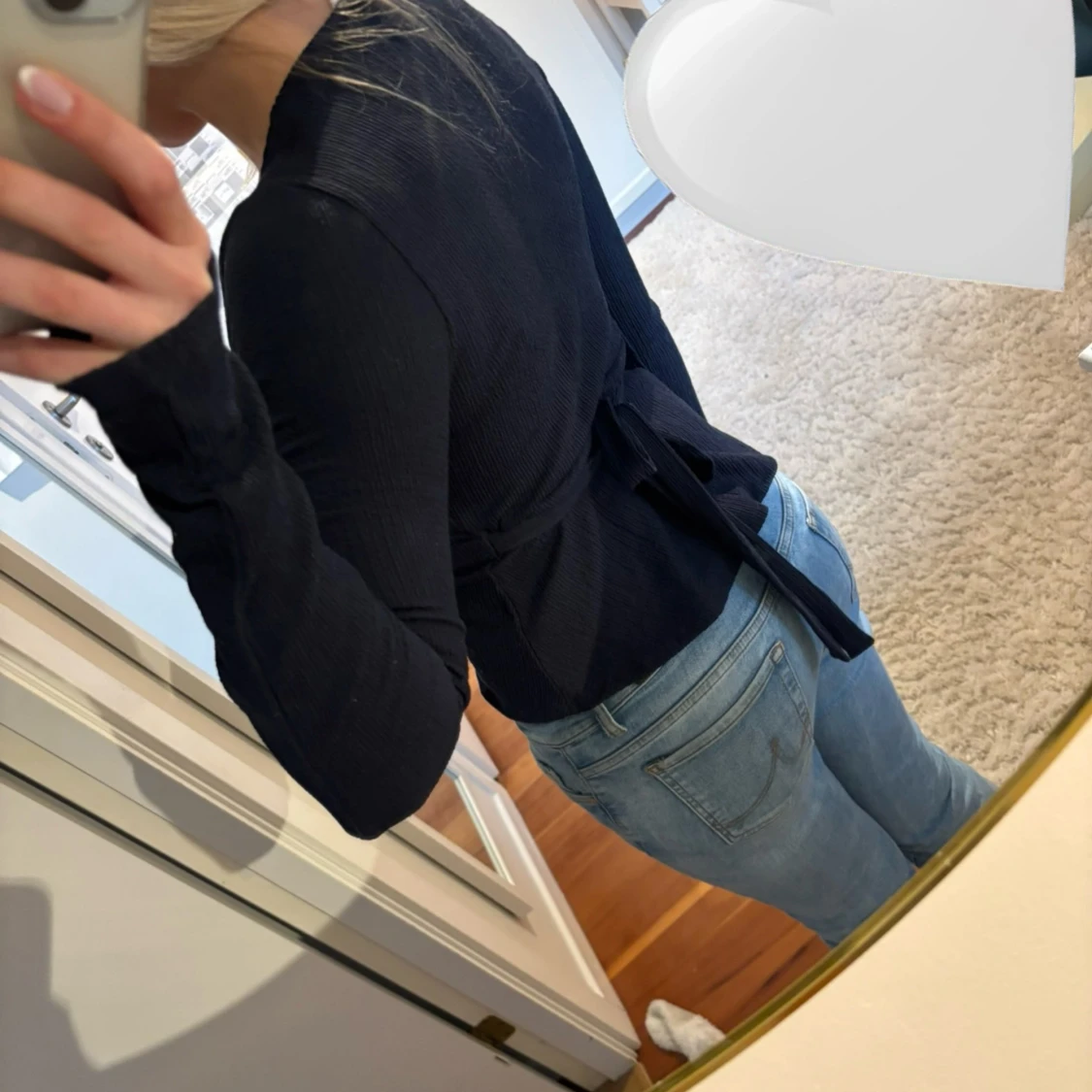 Mörkblå topp från Nelly - 1