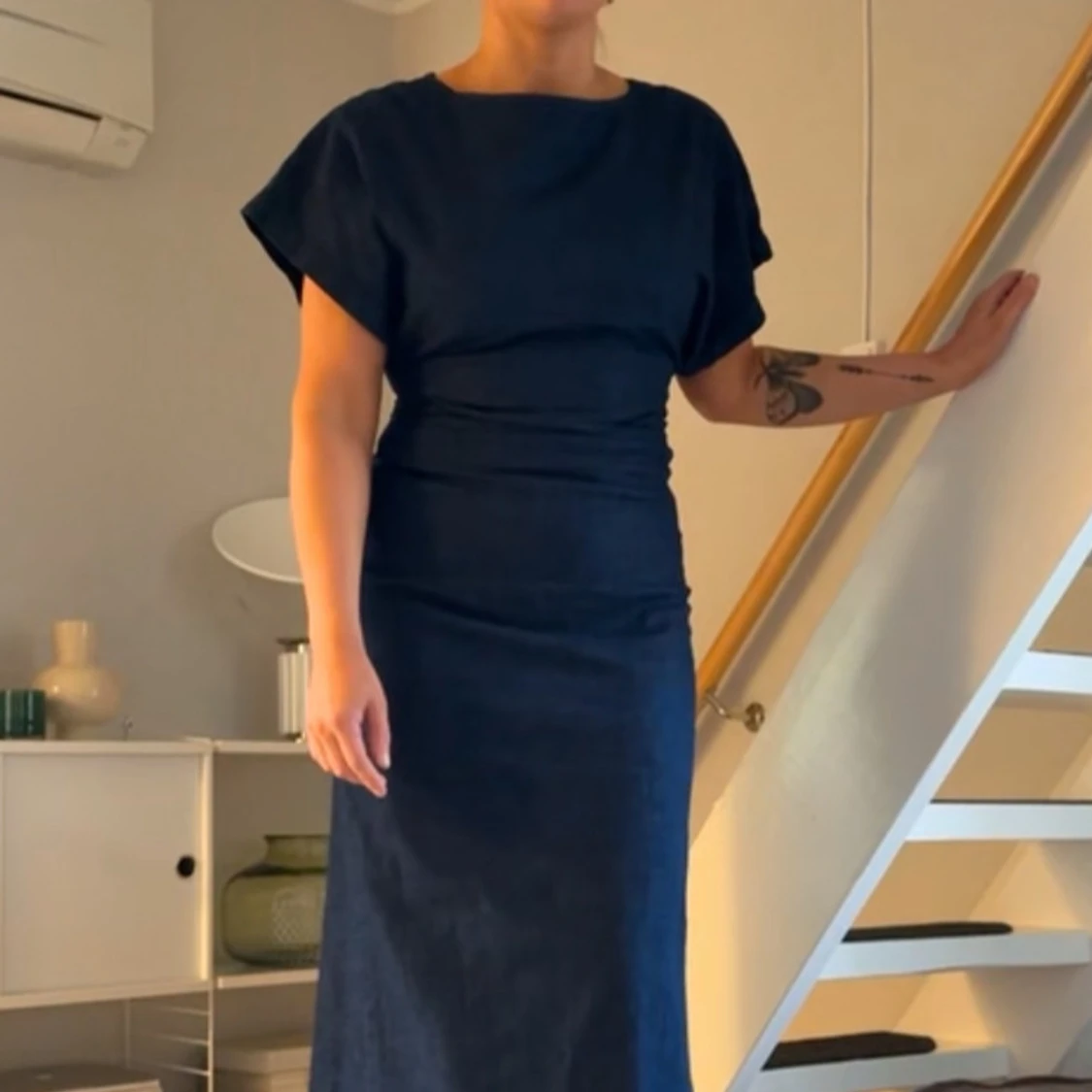 Mörkblå långklänning i linne - 2