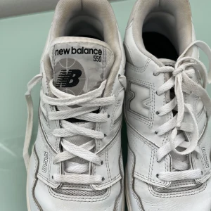 Vita New Balance 550 sneakers - Snygga vita New Balance 550 sneakers.