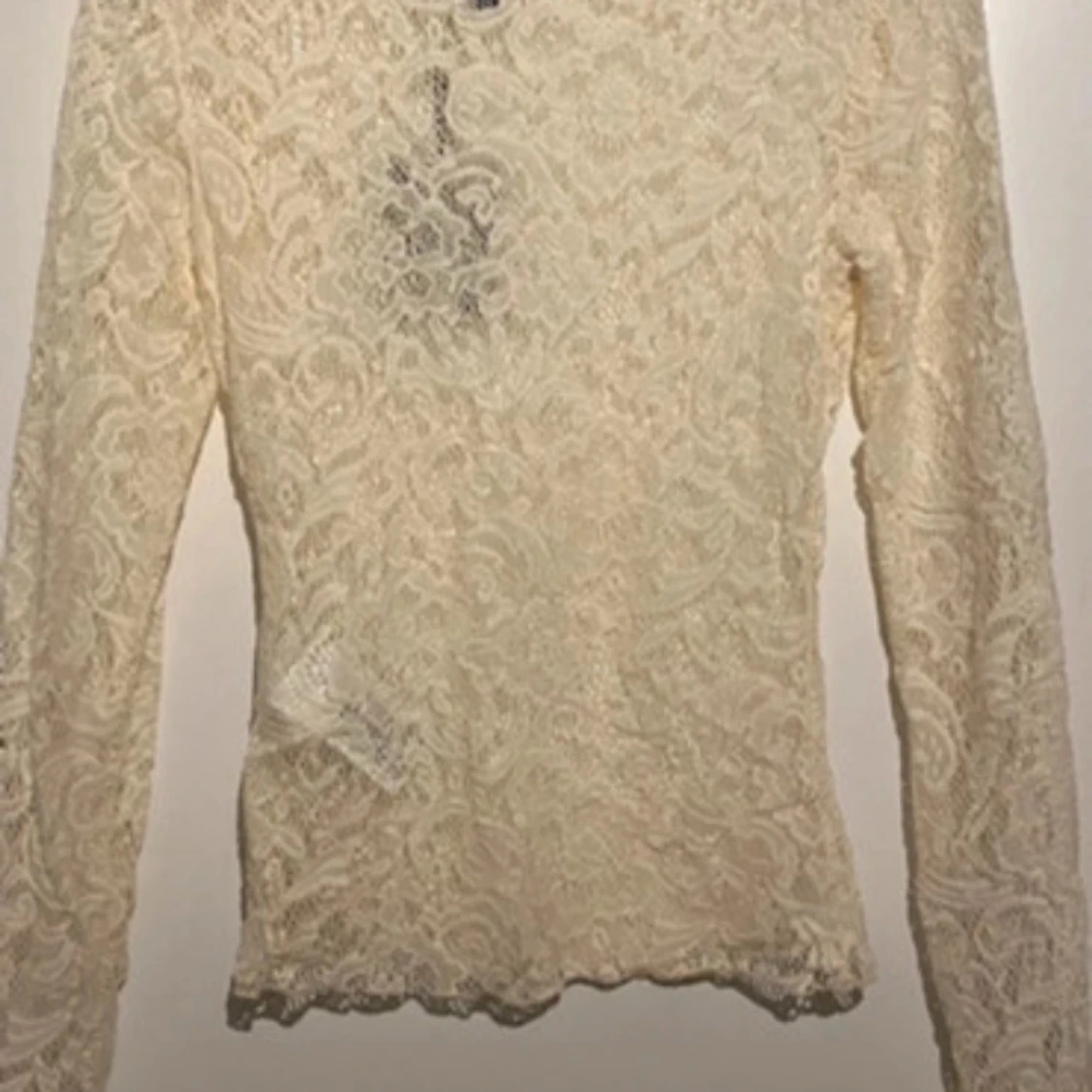 Vit spetsblus från Pieces XS! - 1